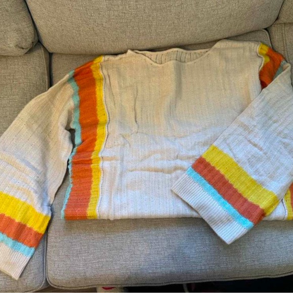 Luxe Color Block Long Sleeve Knit Sweater Top - Picture 9 of 10